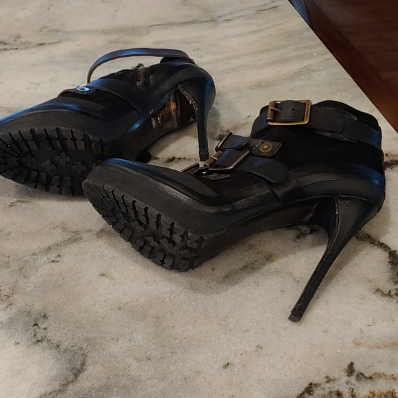 Burberry High Heeled Leather Booties Boots 41 EU - Picture 5 of 9